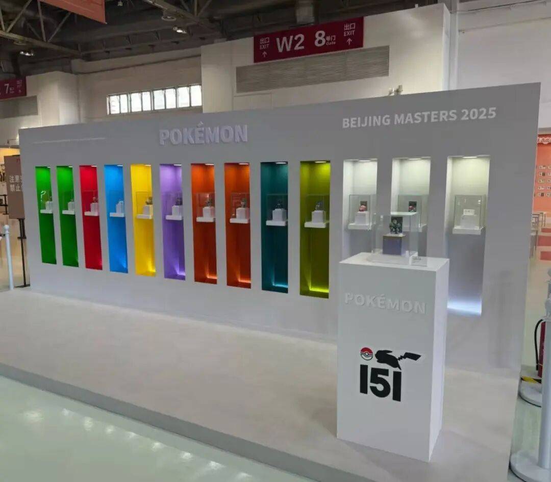 初代151卡牌+立体手办的组合要被抢疯了！pg电子模拟器免费试玩宝可梦也来做盲盒！(图4)