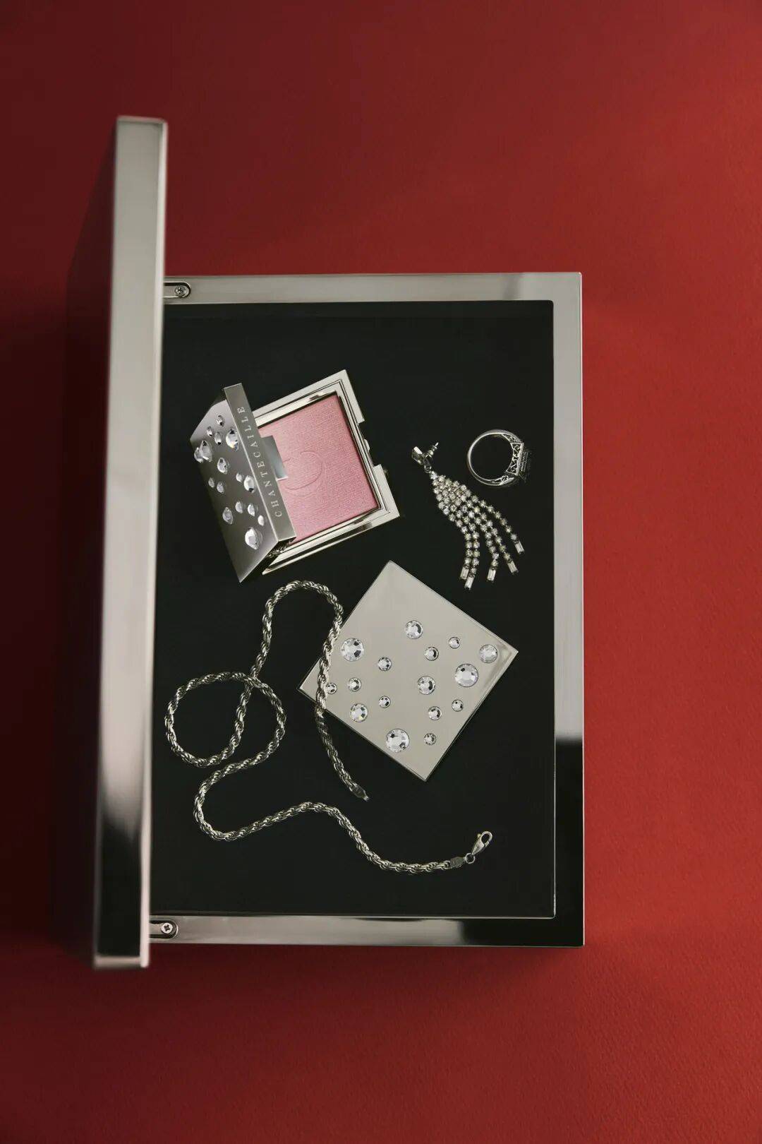 新揭幕初雪和白色花瓣好像有点配pg电子试玩平台北京迪奥之家全(图13)